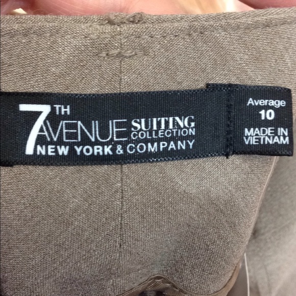 NY & CO The 7th Ave Bootcut Pant Tan 10 Average - Picture 5 of 8